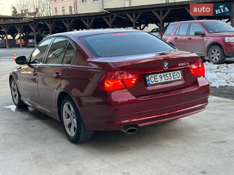 Седан BMW 3 Series 2010 в Черновцах