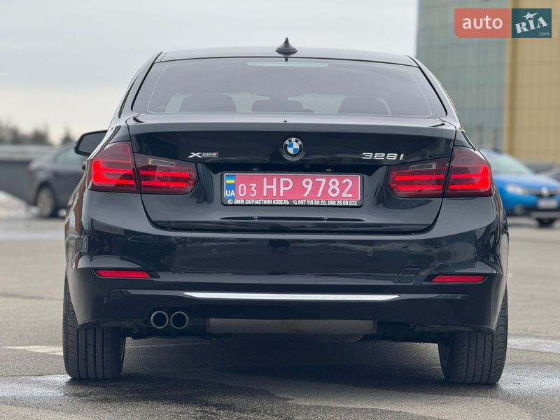 Седан BMW 3 Series 2014 в Киеве
