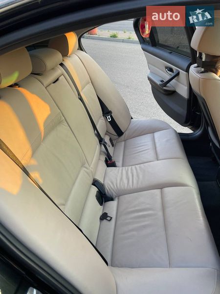 Седан BMW 3 Series 2011 в Одессе