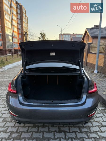 Седан BMW 3 Series 2019 в Стрые