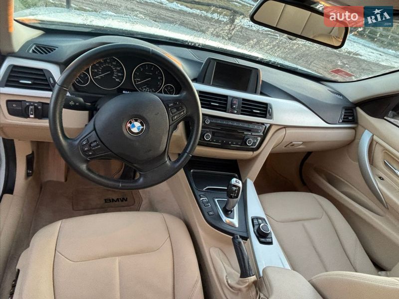 Седан BMW 3 Series 2016 в Маневичах