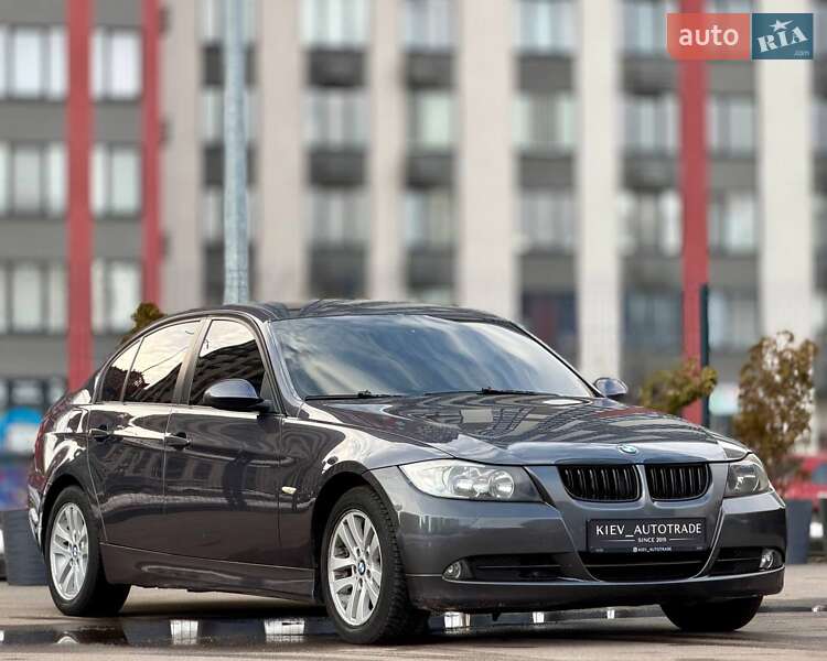 Седан BMW 3 Series 2005 в Киеве