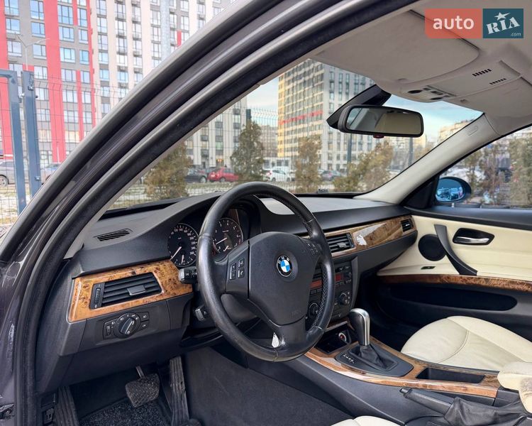 Седан BMW 3 Series 2005 в Киеве