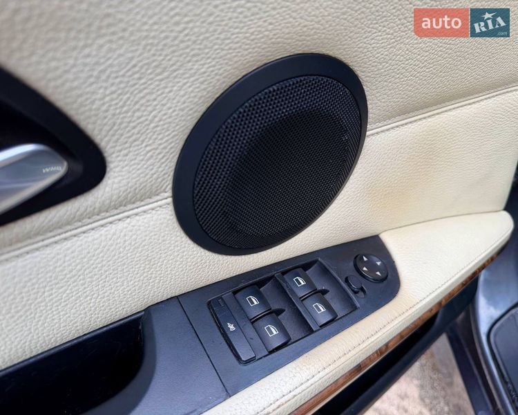 Седан BMW 3 Series 2005 в Киеве