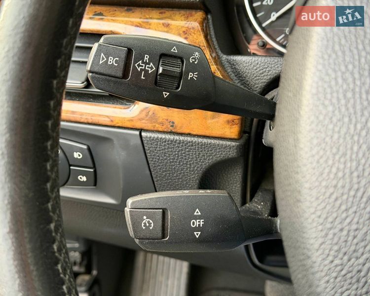 Седан BMW 3 Series 2005 в Киеве