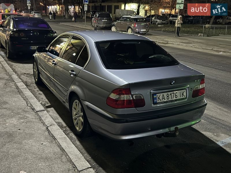 Седан BMW 3 Series 2004 в Киеве