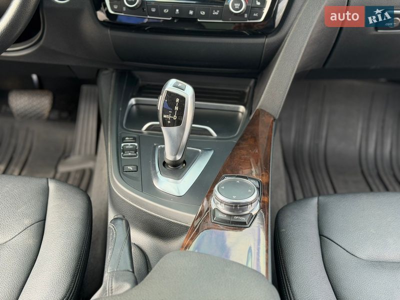 Седан BMW 3 Series 2016 в Одессе