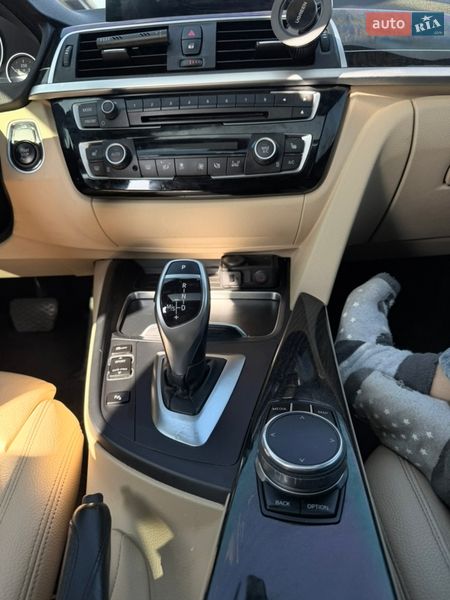 Седан BMW 3 Series 2017 в Одессе