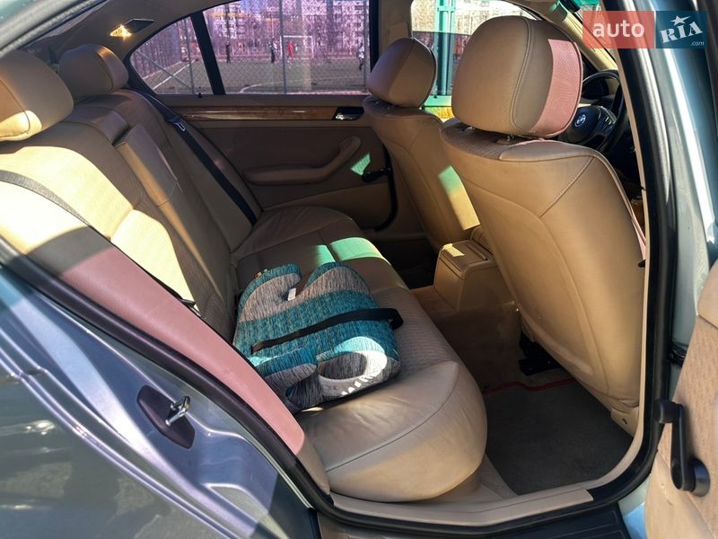 Седан BMW 3 Series 2001 в Киеве