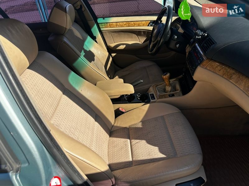 Седан BMW 3 Series 2001 в Киеве