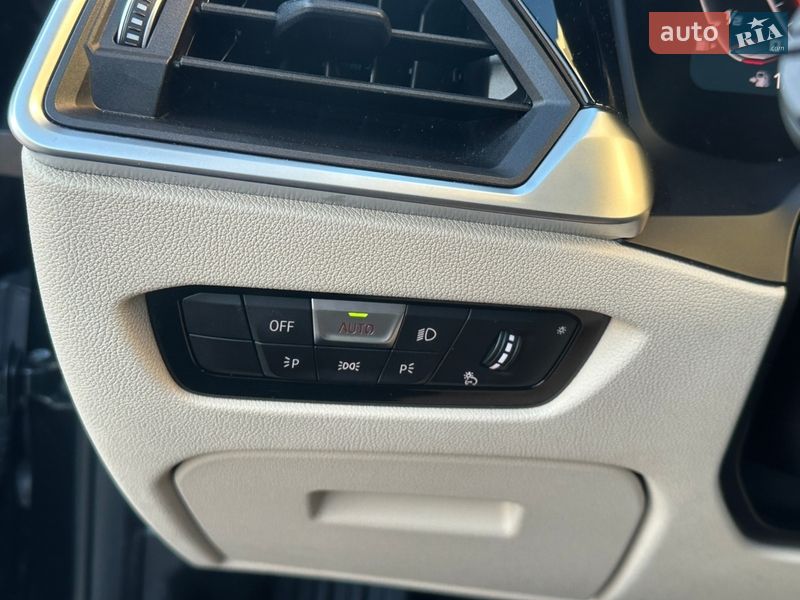 Седан BMW 3 Series 2020 в Виннице