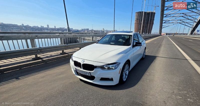 Седан BMW 3 Series 2016 в Киеве