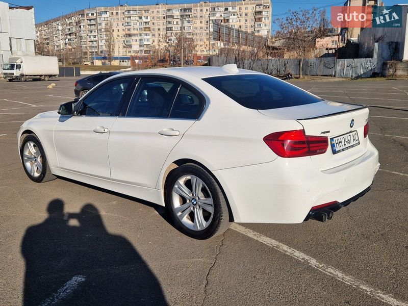 Седан BMW 3 Series 2017 в Одессе