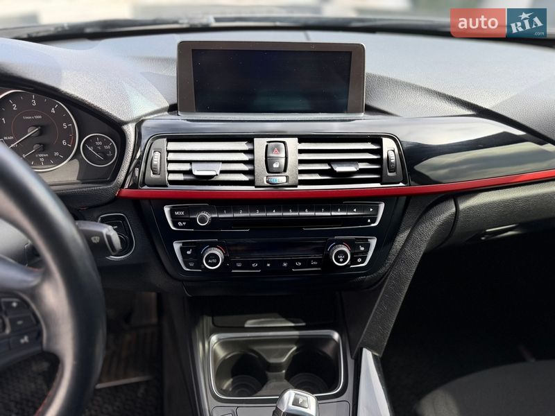 Седан BMW 3 Series 2012 в Виннице
