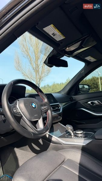 Седан BMW 3 Series 2019 в Львове