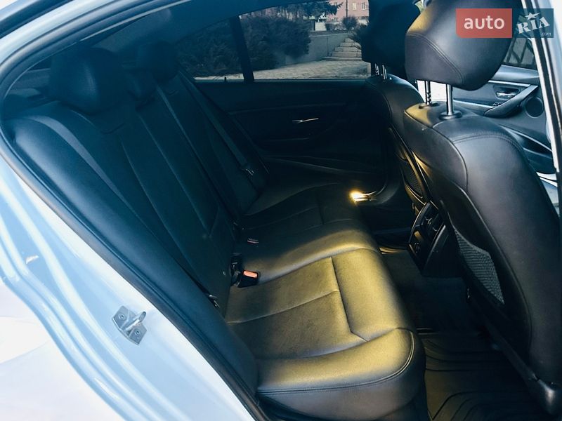Седан BMW 3 Series 2018 в Белой Церкви