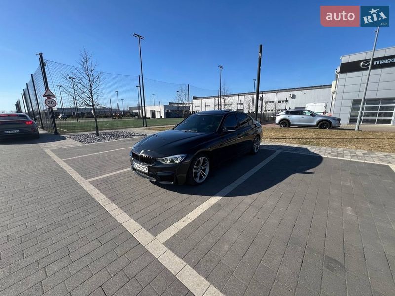 Седан BMW 3 Series 2012 в Мукачево