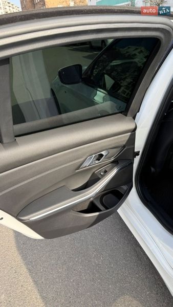 Седан BMW 3 Series 2019 в Запорожье