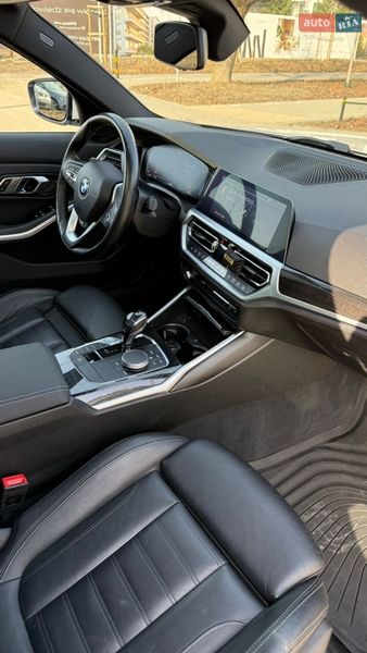 Седан BMW 3 Series 2019 в Запорожье