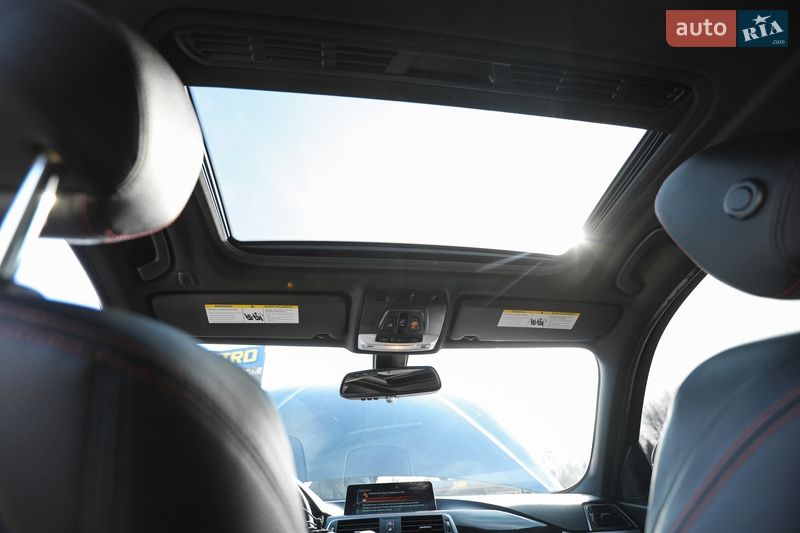 Седан BMW 3 Series 2016 в Львове