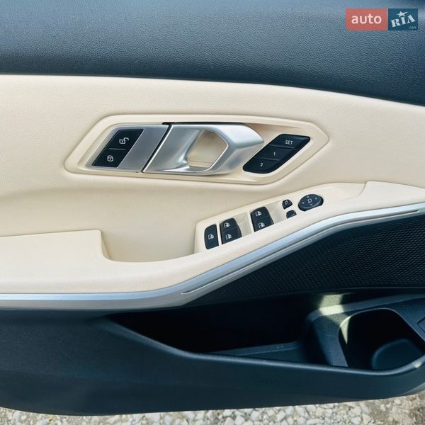 Седан BMW 3 Series 2020 в Бориславе