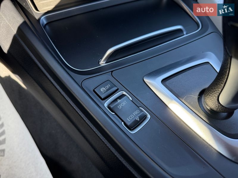 Седан BMW 3 Series 2018 в Житомире