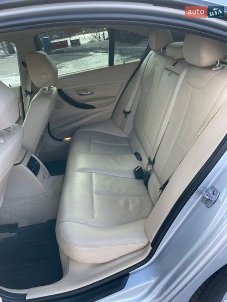 Седан BMW 3 Series 2014 в Виннице
