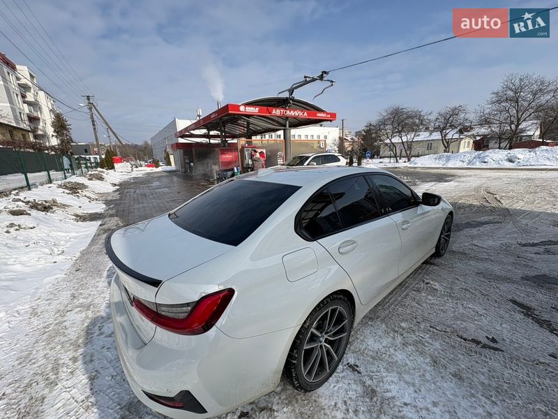 Седан BMW 3 Series 2020 в Львове