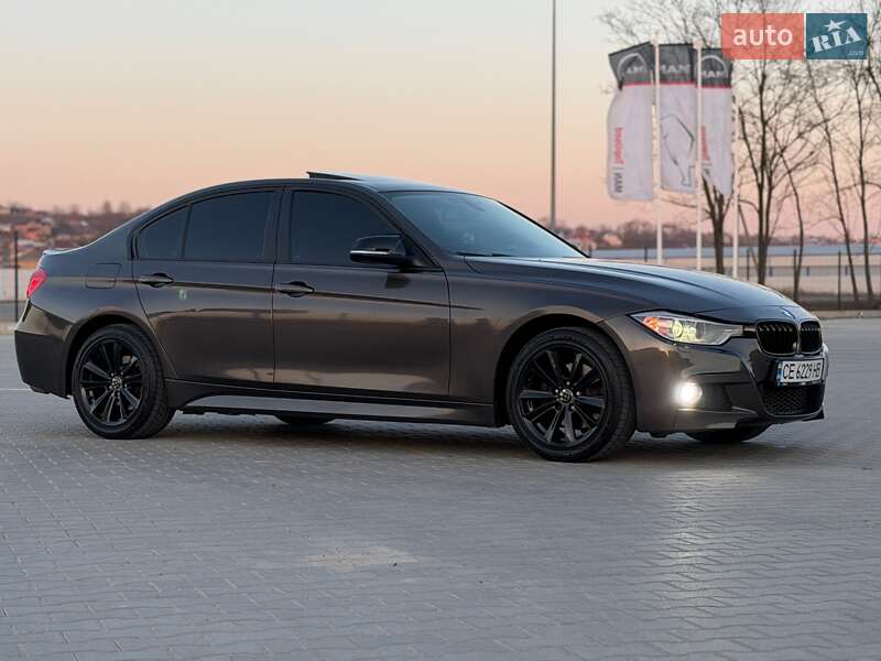 Седан BMW 3 Series 2013 в Черновцах
