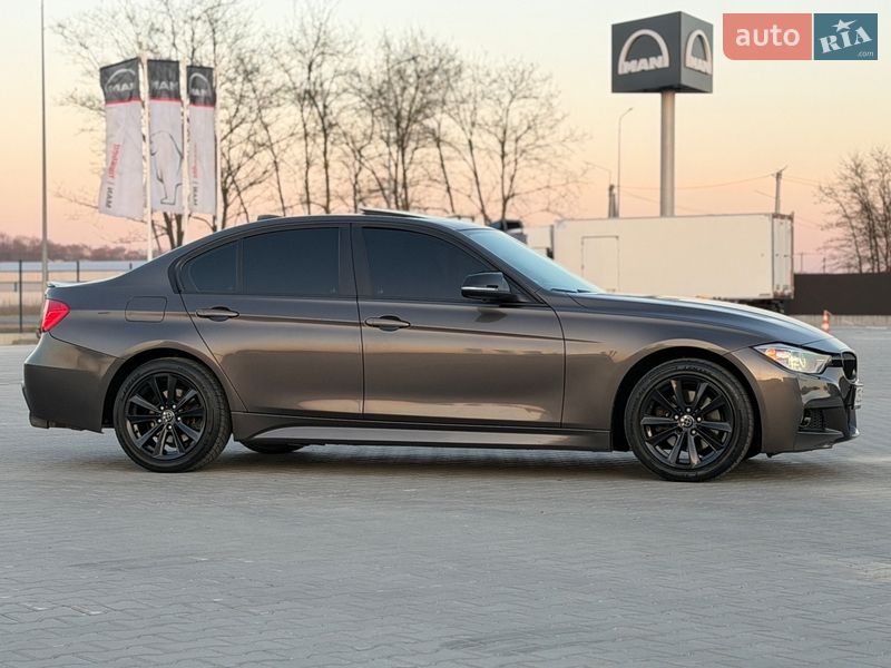 Седан BMW 3 Series 2013 в Черновцах