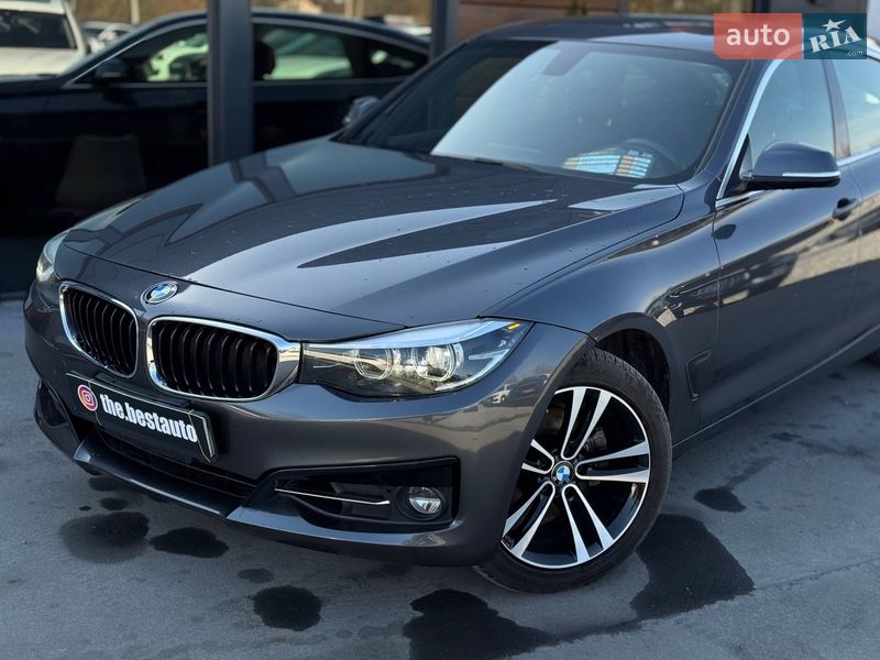 Седан BMW 3 Series 2017 в Ровно