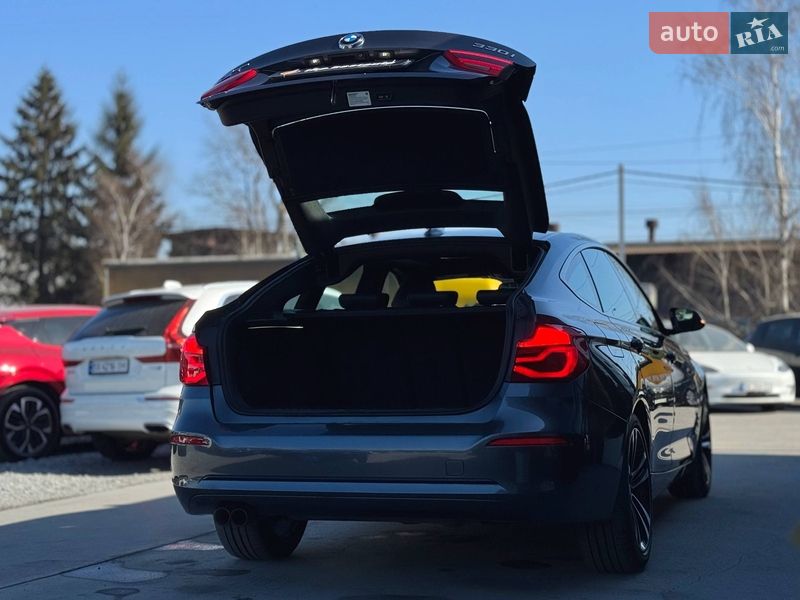 Седан BMW 3 Series 2017 в Ровно