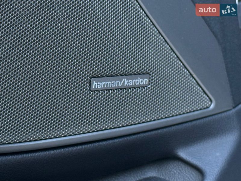 Седан BMW 3 Series 2019 в Виннице