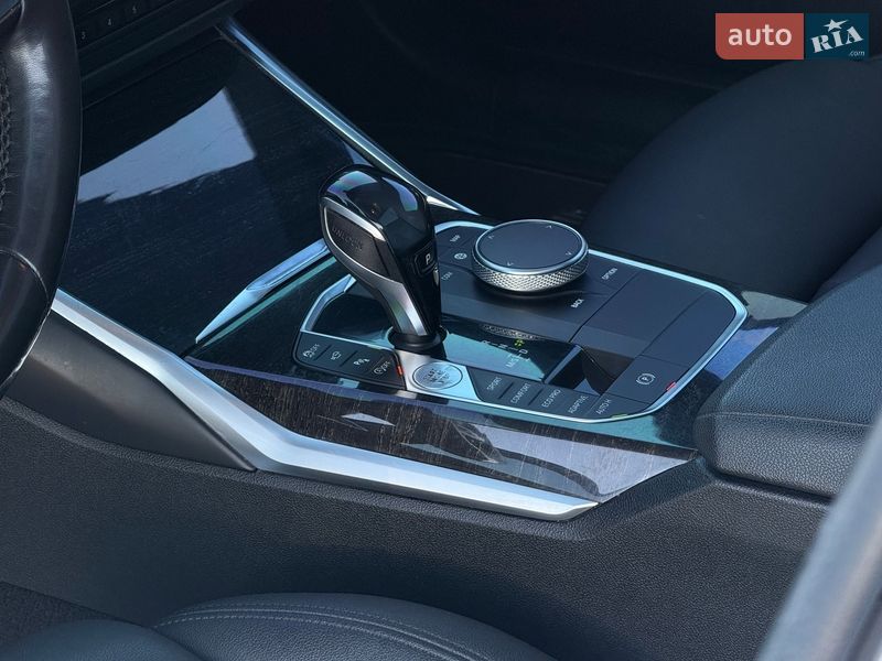 Седан BMW 3 Series 2019 в Виннице