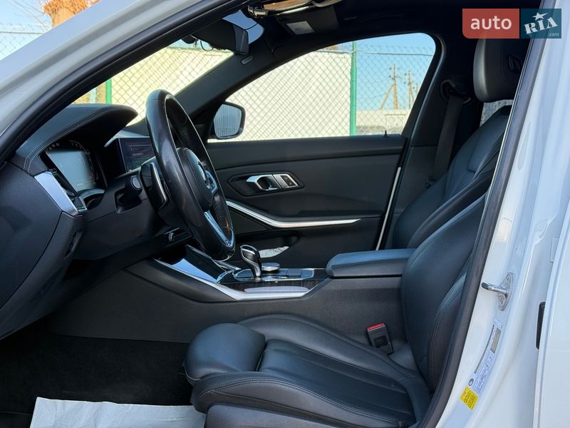 Седан BMW 3 Series 2019 в Виннице