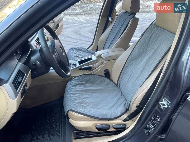 Седан BMW 3 Series 2005 в Ровно