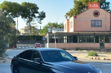 Седан BMW 3 Series 2015 в Виннице