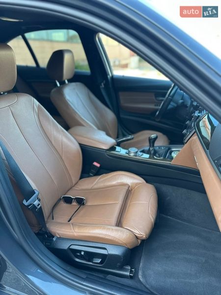 Седан BMW 3 Series 2015 в Виннице