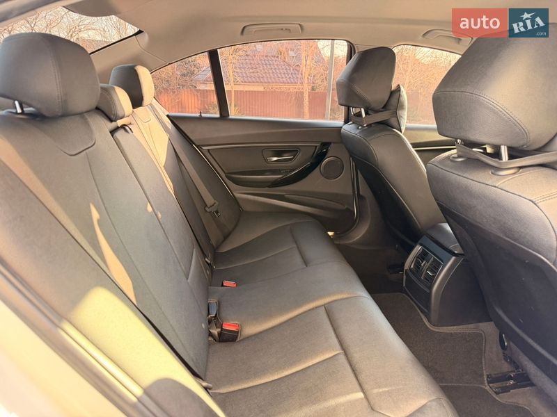 Седан BMW 3 Series 2017 в Виннице фото 30 Седан BMW 3 Series 2017 в Виннице