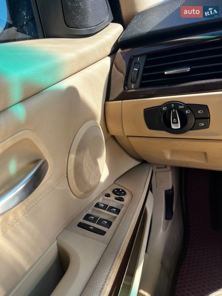 Седан BMW 3 Series 2010 в Киеве фото 15 Седан BMW 3 Series 2010 в Киеве