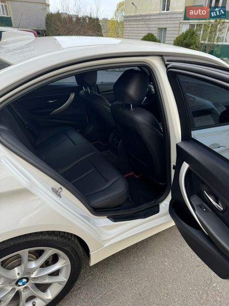 Седан BMW 3 Series 2013 в Ровно