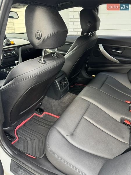 Седан BMW 3 Series 2013 в Ровно