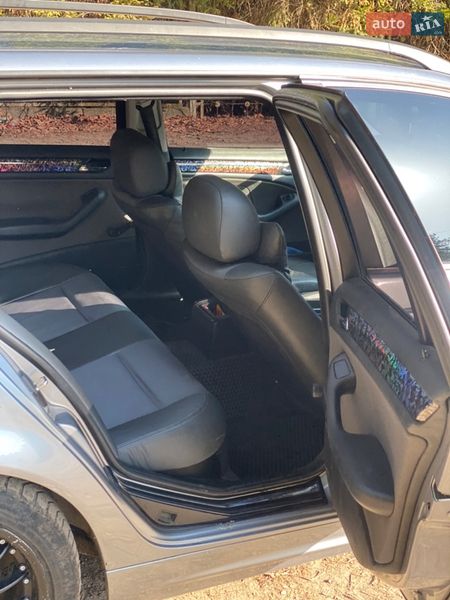 Универсал BMW 3 Series 2003 в Березному