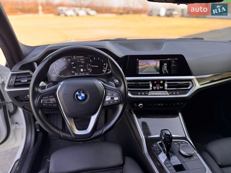 Седан BMW 3 Series 2020 в Кропивницькому