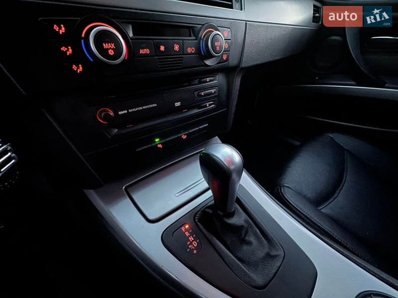 Седан BMW 3 Series 2006 в Мукачево