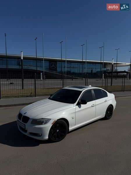 Седан BMW 3 Series 2011 в Киеве