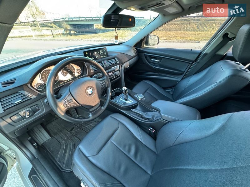 Седан BMW 3 Series 2016 в Александрие