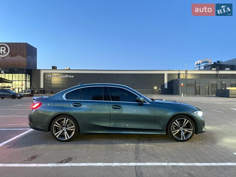 Седан BMW 3 Series 2021 в Києві