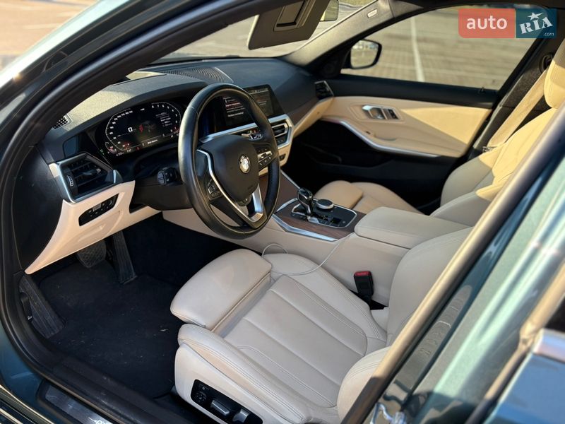 Седан BMW 3 Series 2021 в Києві