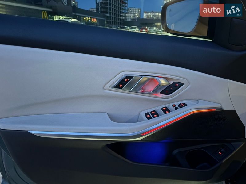 Седан BMW 3 Series 2021 в Києві